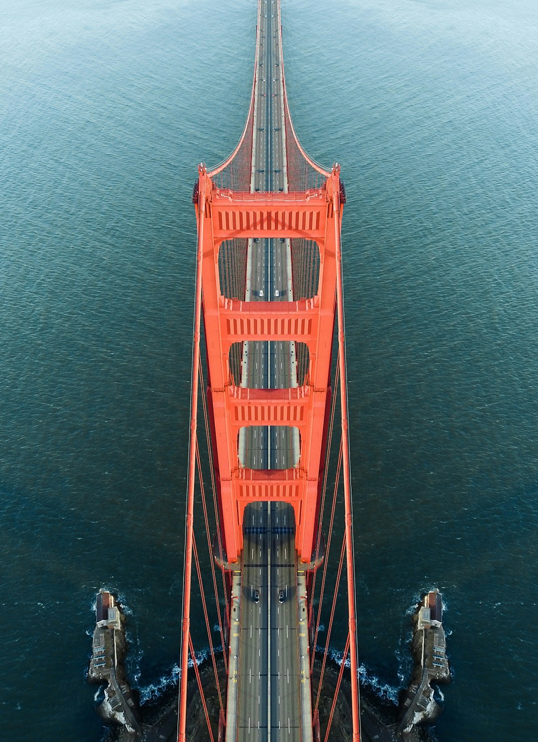 aerial photo of Golden Gate Bridge during daytime