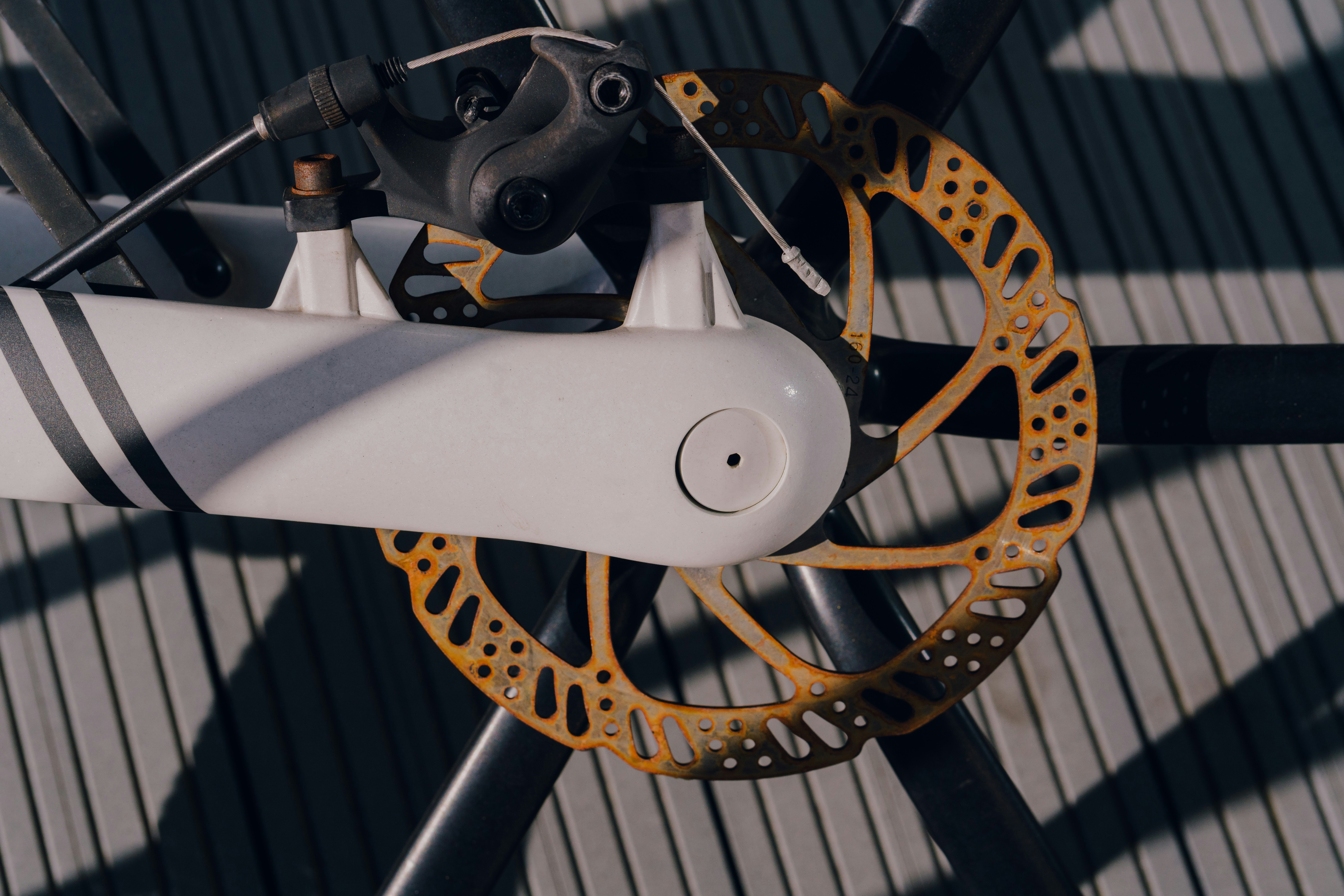 Bike wheel with rotor brake system.